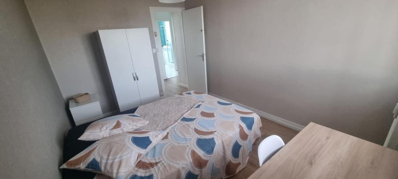 Appartamento Chez Toni Troyes Esterno foto